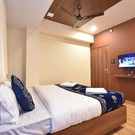 Hotel Starlit Navi Mumbai Rom bilde