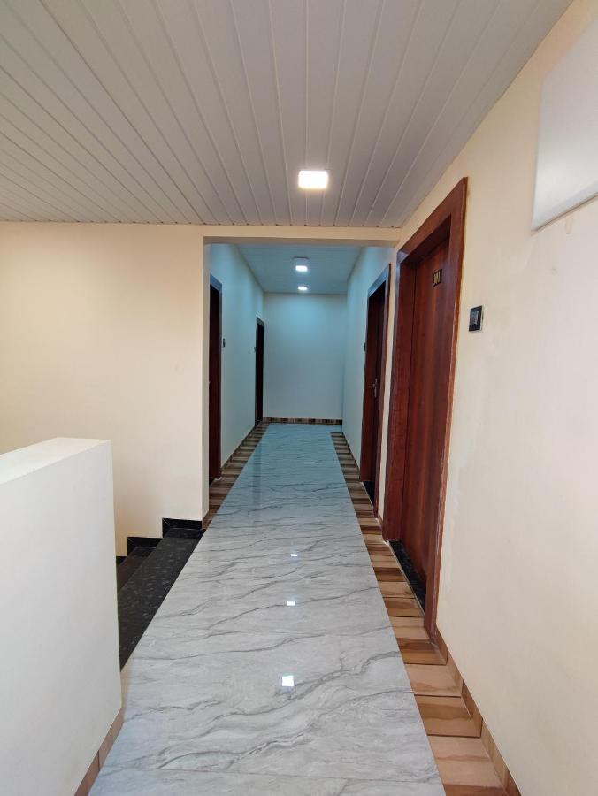 Hotel Starlit Navi Mumbai Eksteriør bilde