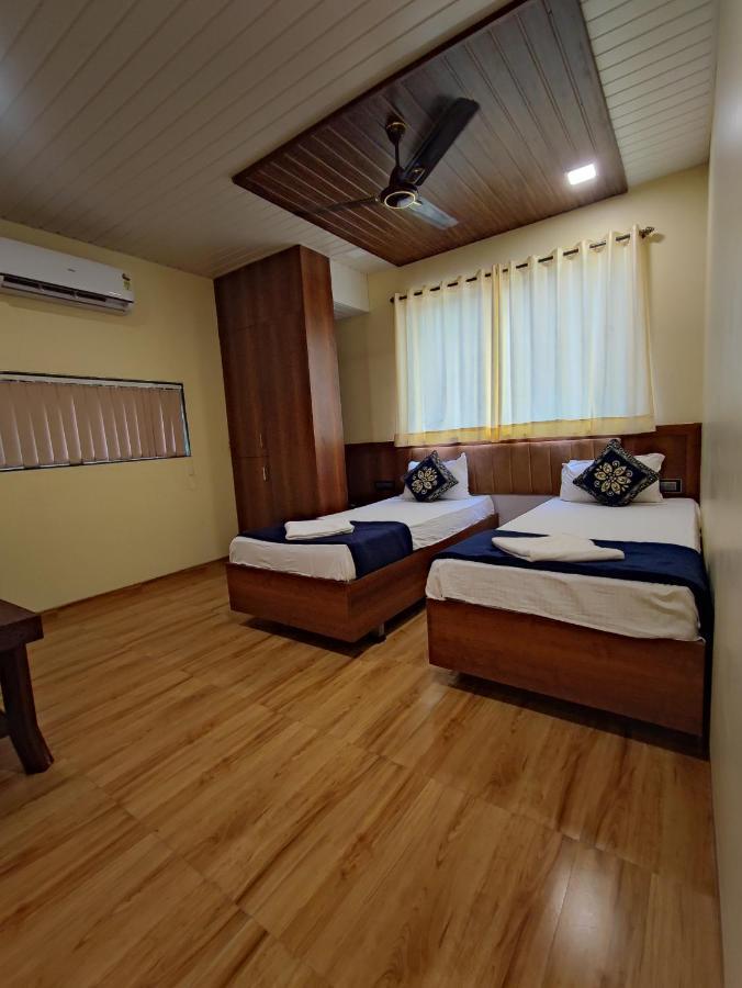 Hotel Starlit Navi Mumbai Eksteriør bilde