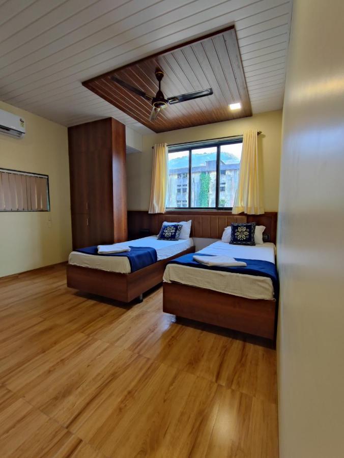Hotel Starlit Navi Mumbai Eksteriør bilde