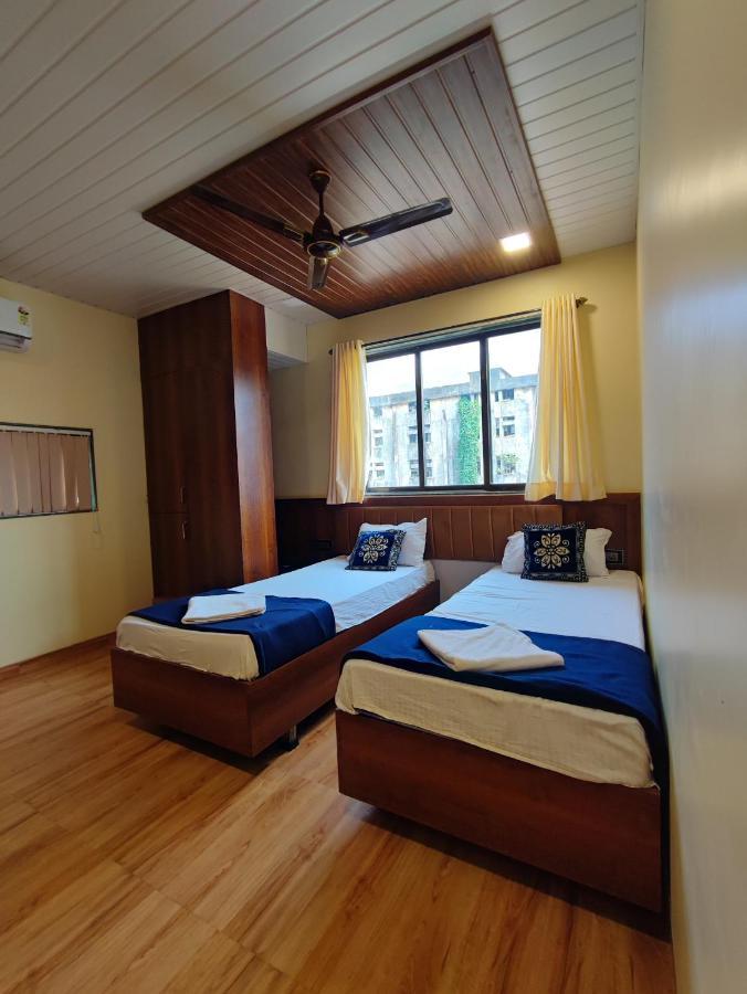 Hotel Starlit Navi Mumbai Eksteriør bilde