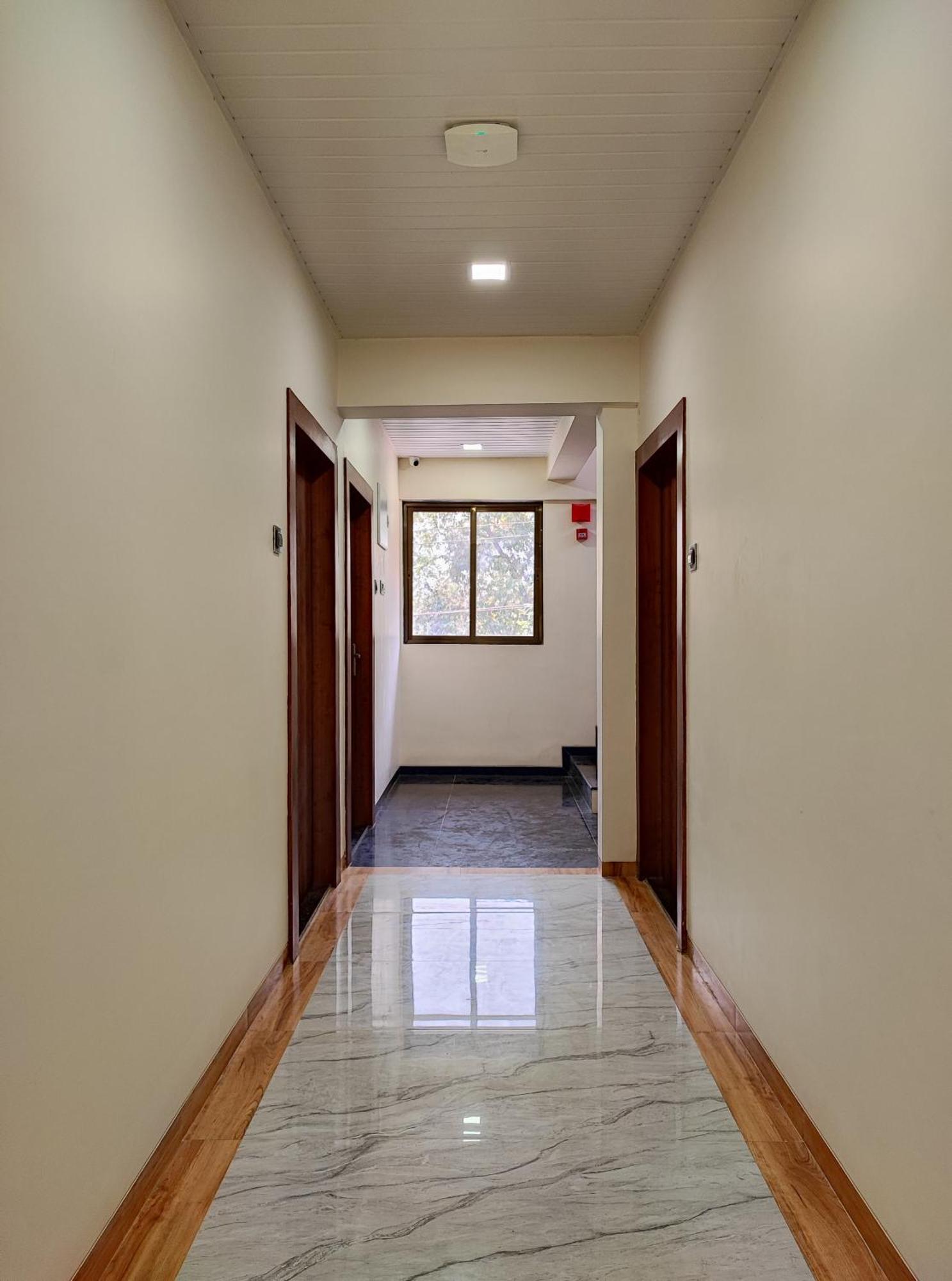 Hotel Starlit Navi Mumbai Rom bilde